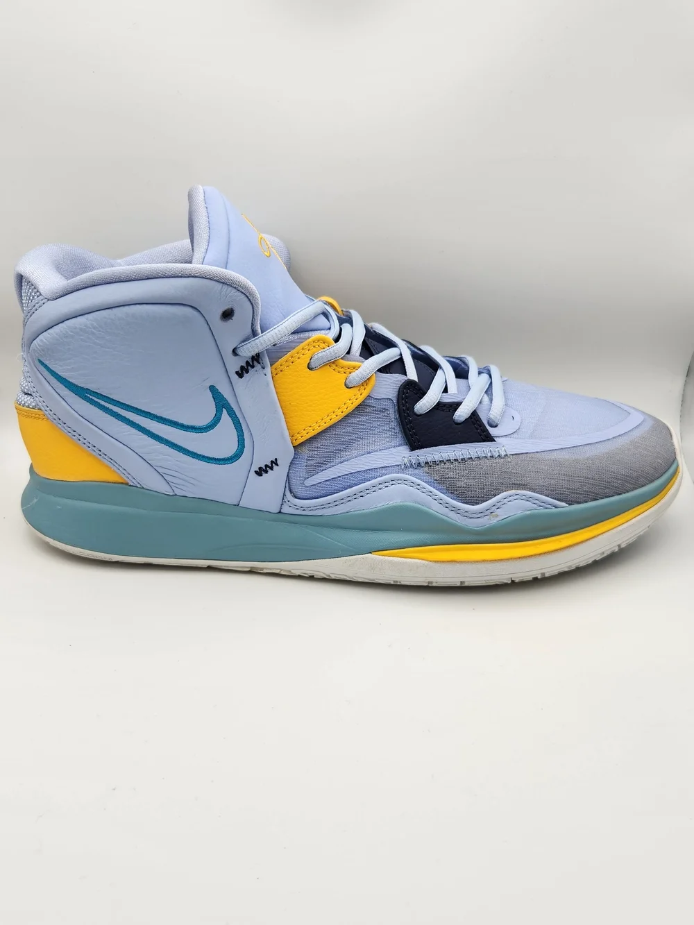 Nike Kyrie Infinity Light Marine/Laser Blue Mens Basketball Shoes 2022 Size 11.5